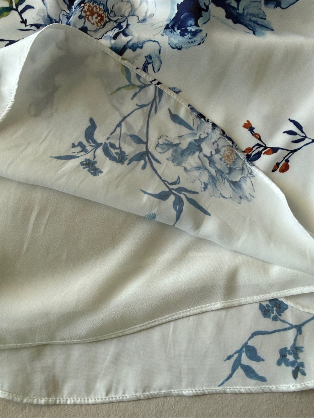 White House Black Market White Blouse with Blue Floral Print - Picture 6 of 7